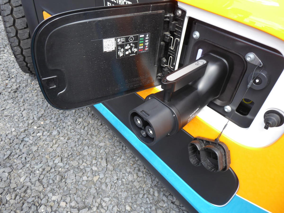 Can an electric truck drive around the world?