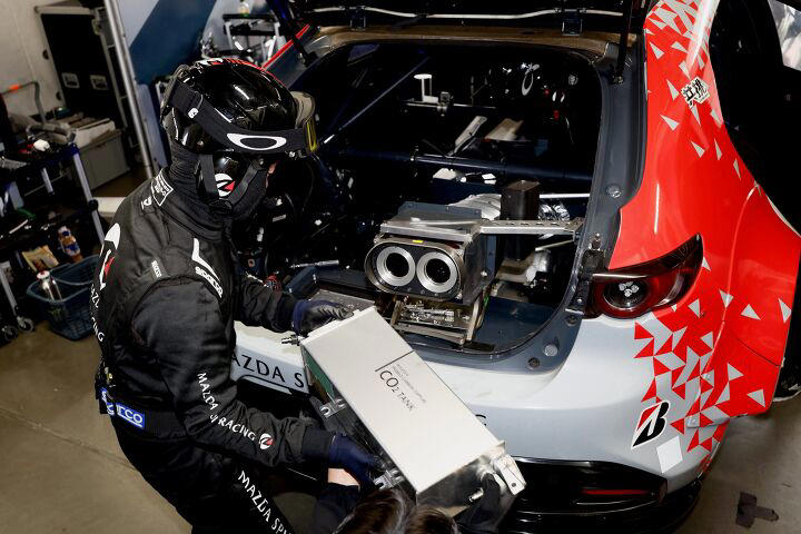 Mazda thinks cars can help fight emissions while driving