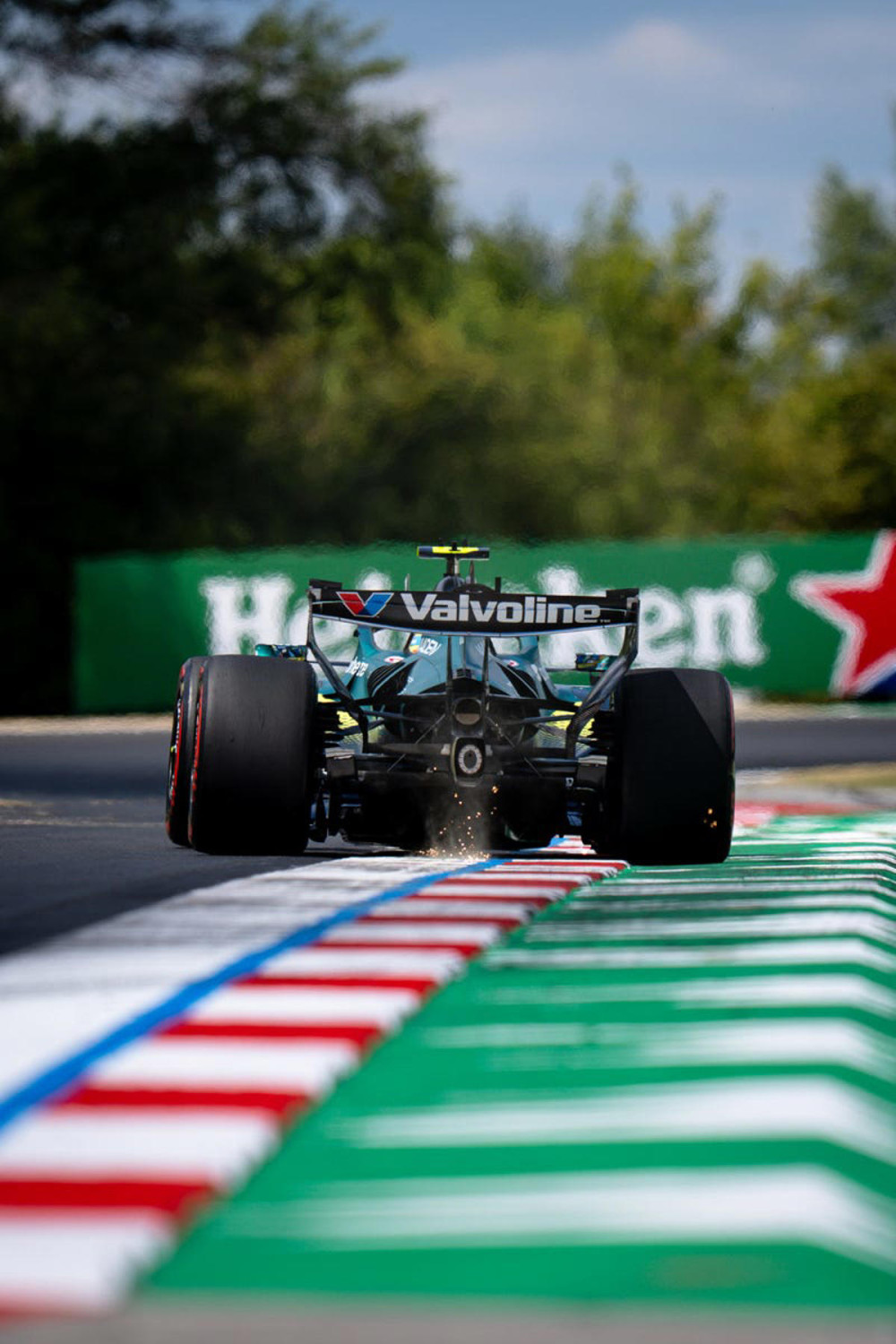 Otmar Szafnauer cree que Aston Martin no triunfa en la F1 porque tiene un retraso de cinco años