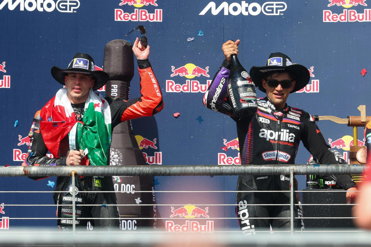 El CEO de Aprilia destaca el salto de Jorge Martín y Marco Bezzecchi frente a Ducati: "Hemos..."