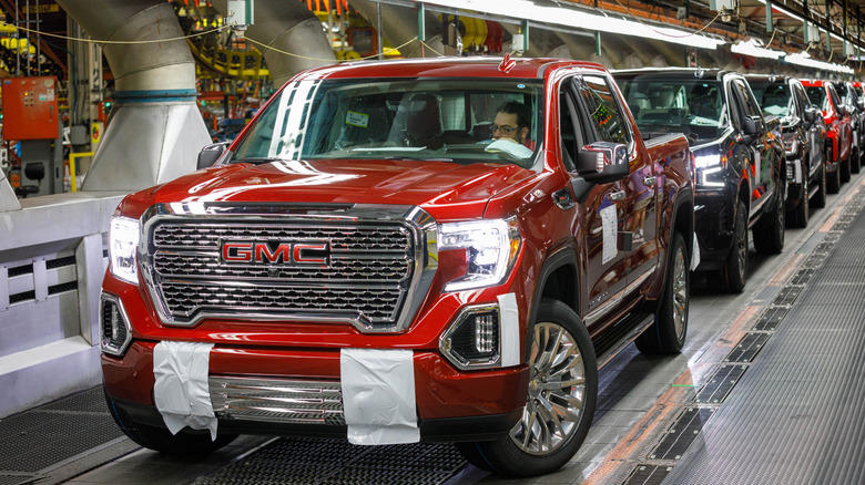 GM recalls two popular pickup trucks over dangerous airbag flaw