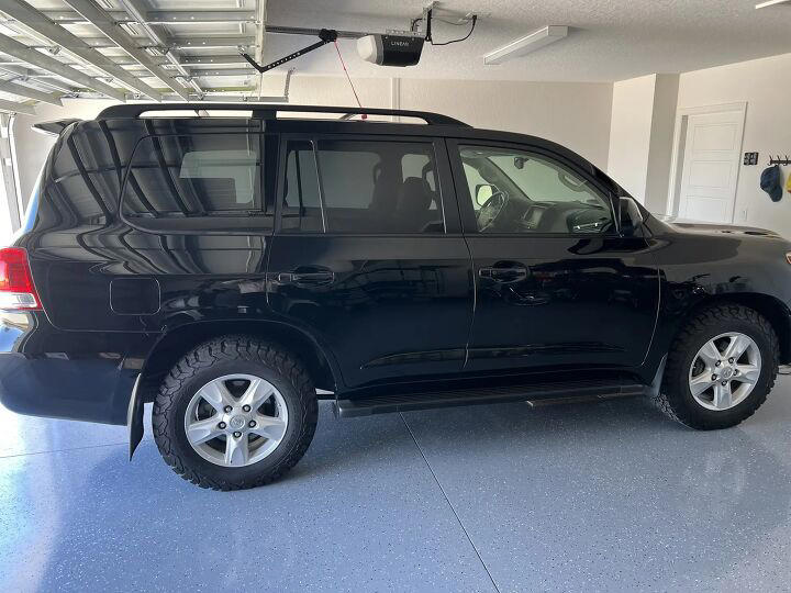 2011 Toyota Land Cruiser