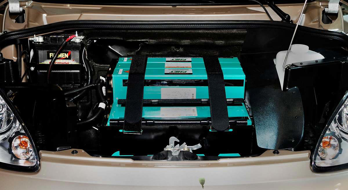 Es más barato cambiar la batería del coche eléctrico o repararla: experto en motor revela qué es mejor en cada caso