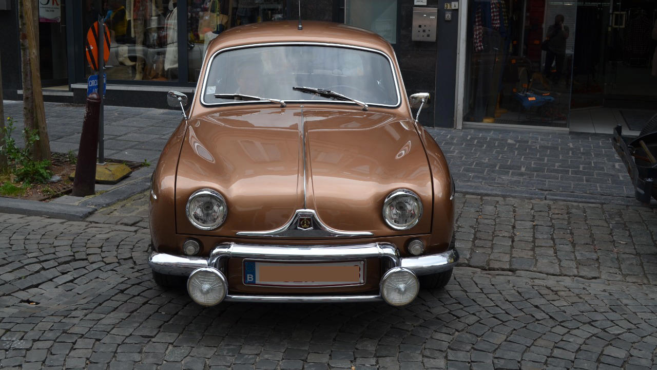 Renault, Buying a 1962 Renault Dauphine means accepting quirks most modern drivers wouldn’t expect