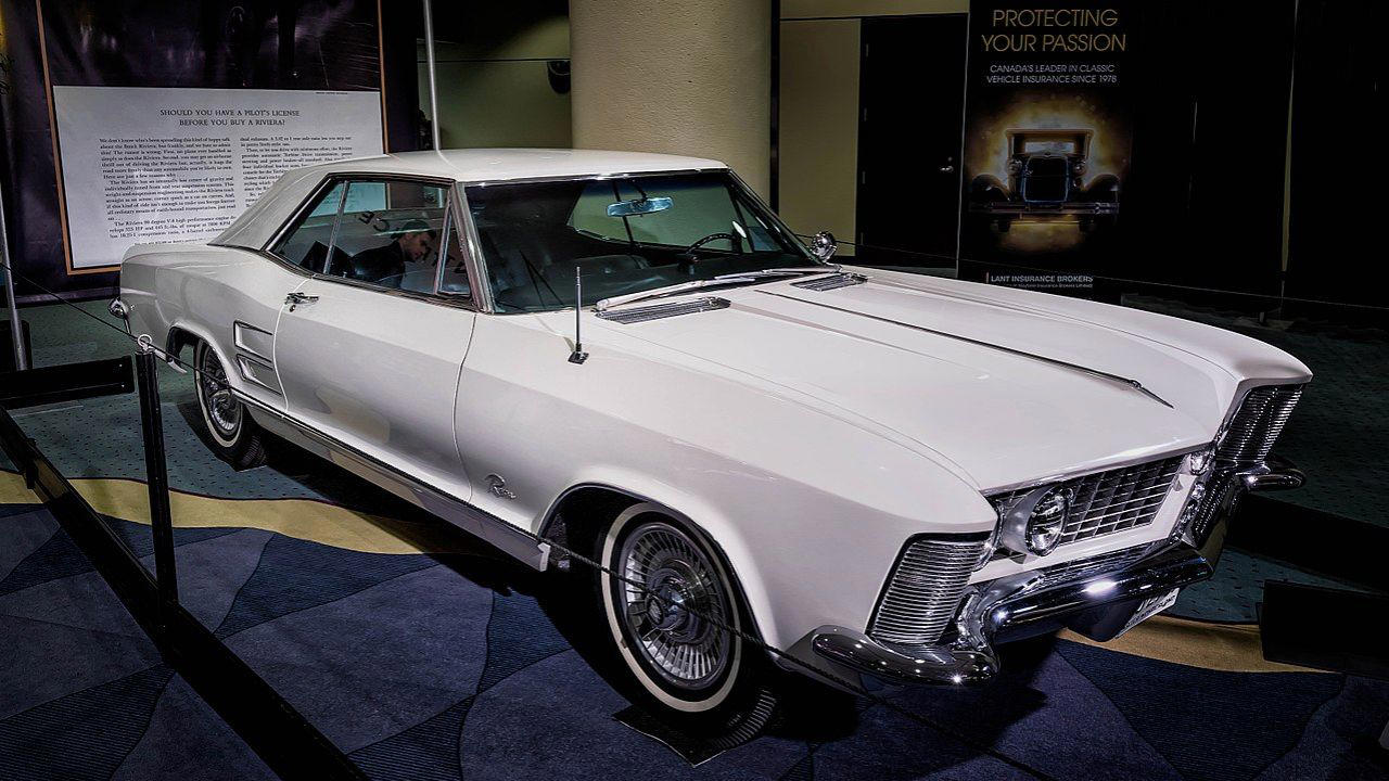 Buick, The 1963 Buick Riviera showed up with a design no one else was building