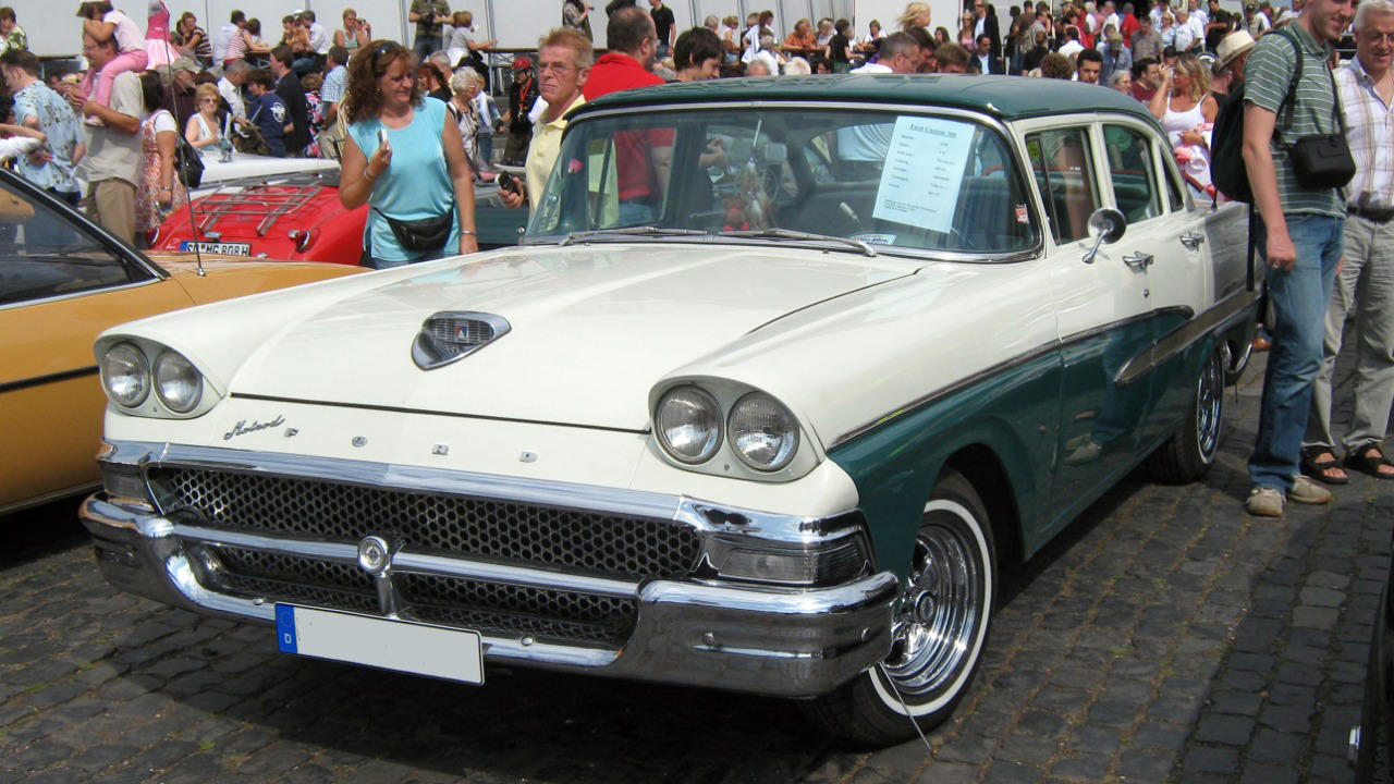 Ford, Thinking about a 1958 Ford Custom 300? Here’s why restoration can get deep fast