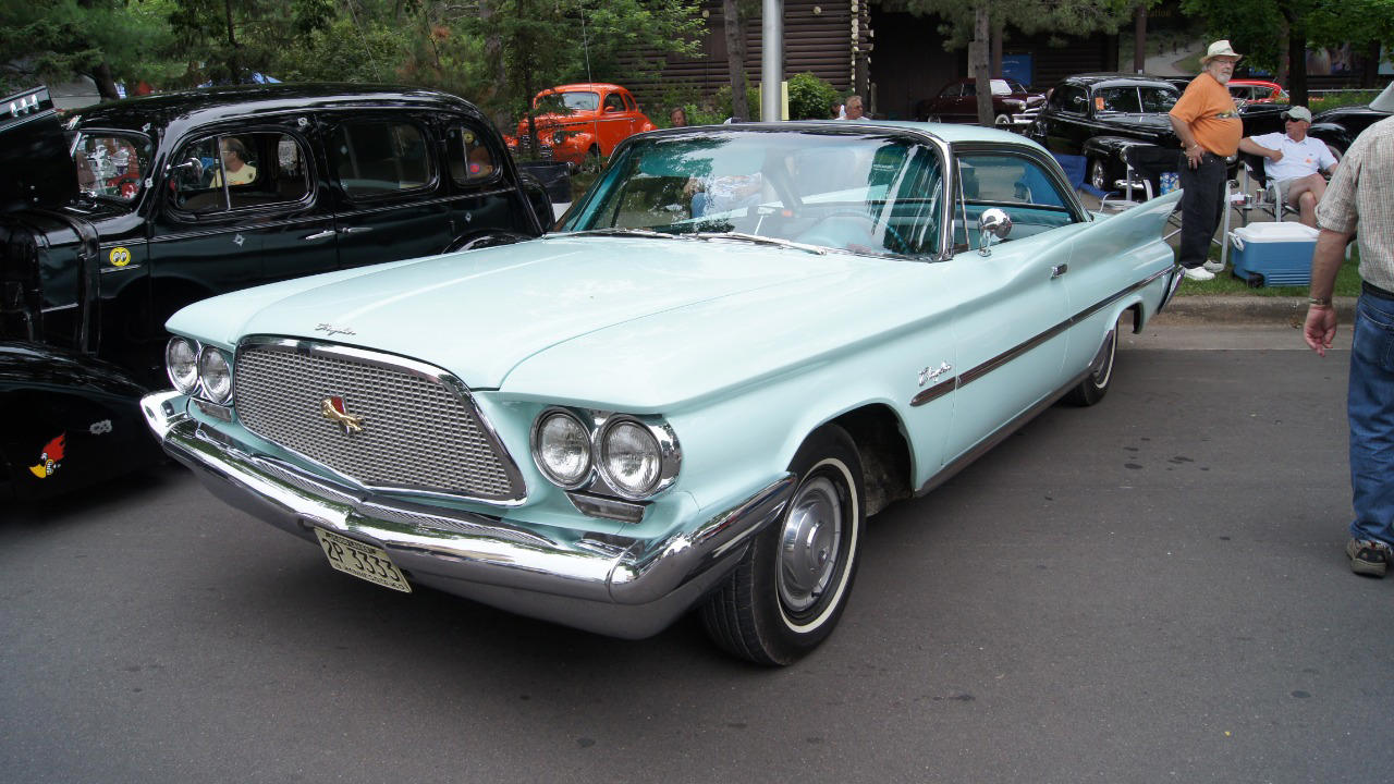 Chrysler, The 1960 Chrysler Windsor aimed to strike a balance between style and practicality, but didn’t always hit the mark
