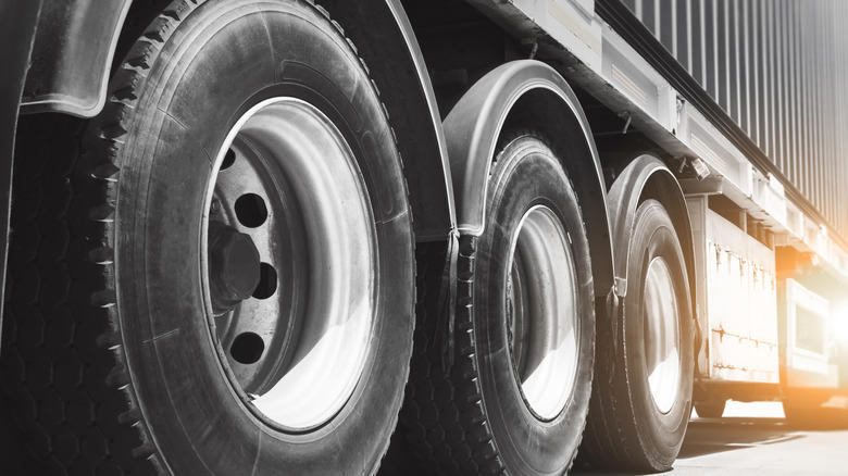 Can you plug semi-truck tires?