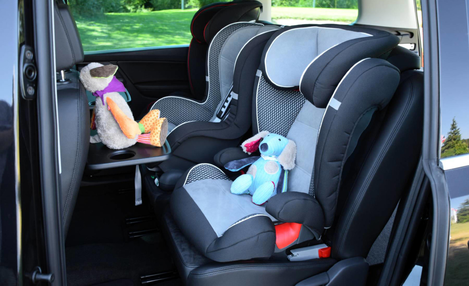 Expertos alemanes alertan: no compres este accesorio para el coche, puede ser fatal para los niños