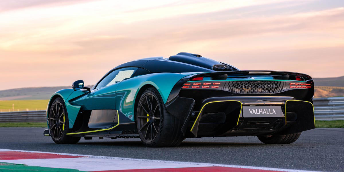 La marcha atrás del Aston Martin Valhalla era tan rápida que la marca la ha limitado