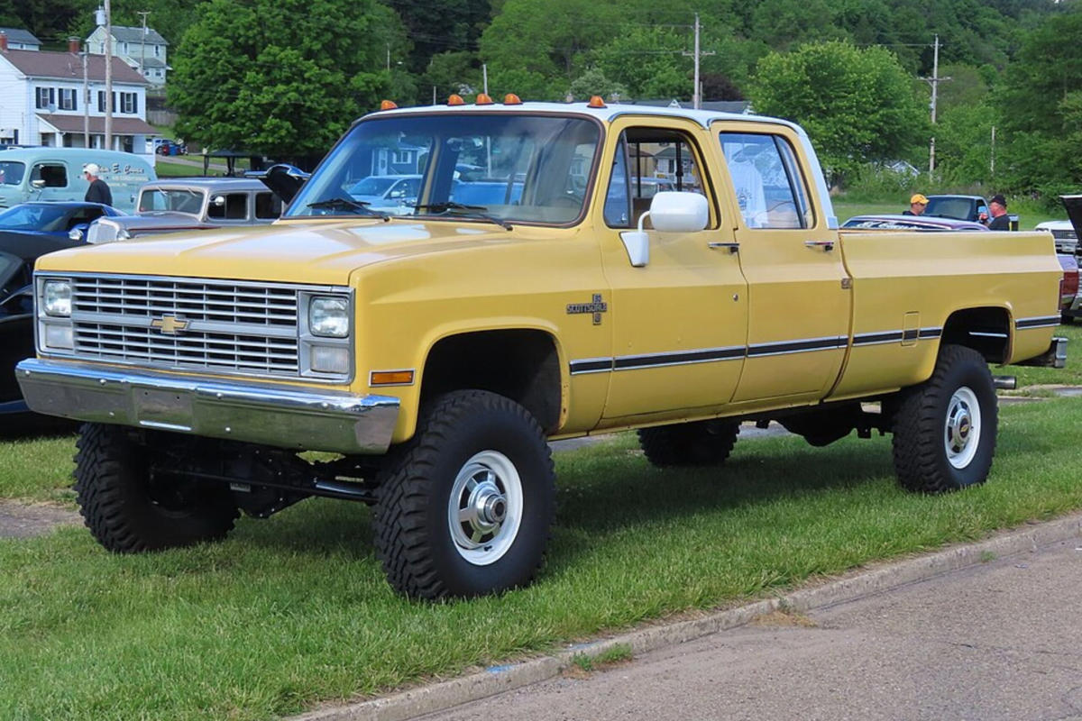 Chevrolet, Few trucks matched the presence of the 1984 Chevrolet K30