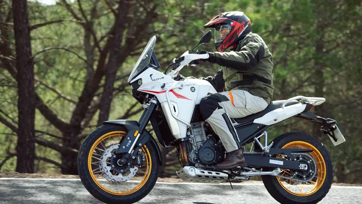 Kove 800 X GT: la trail por 7.999 € que sacude el mercado