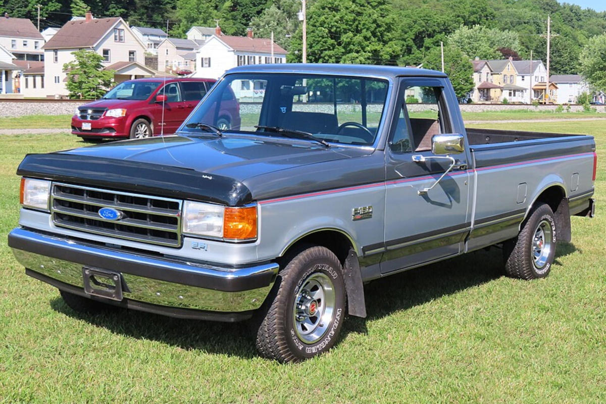 Ford | Ford F-150 | The 1990 Ford F-150 showed trucks becoming everyday vehicles