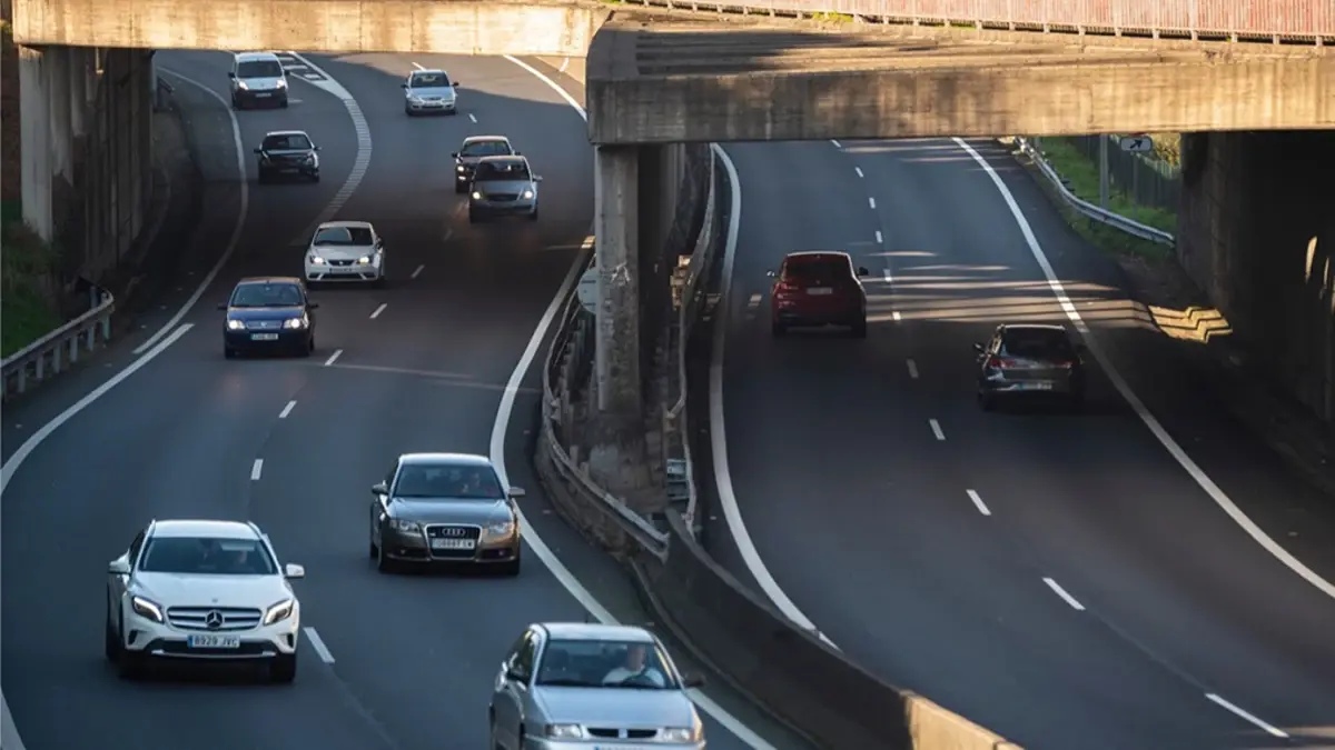 La DGT reduce la velocidad máxima a 100 km/h: estas son las carreteras afectadas
