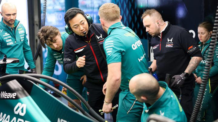 Button revela el lado más obsesivo de Honda con Aston Martin: una habitación con tatami para no parar