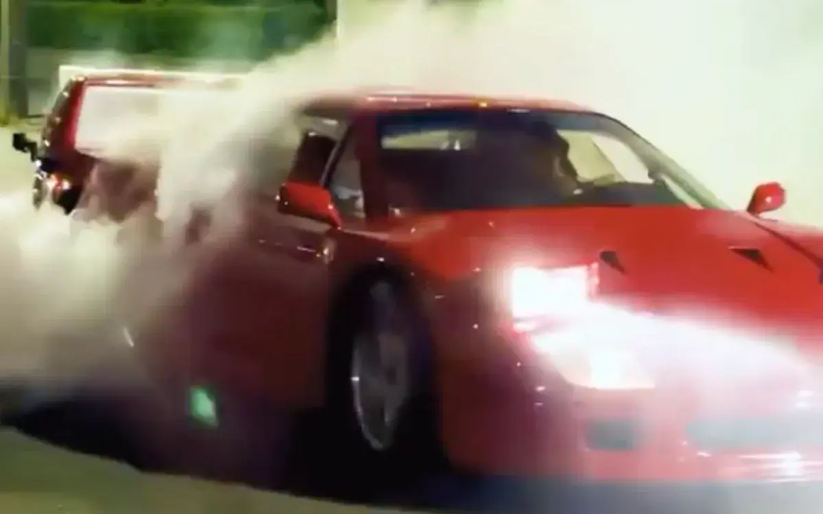 Ferrari, Ferrari F40, Lewis Hamilton drifts $4M Ferrari F40 through Tokyo streets with Kim Kardashian riding shotgun—and her reaction says everything
