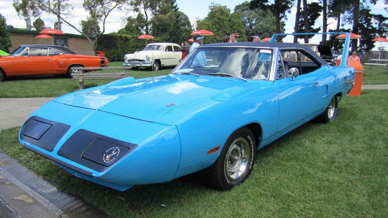 That Superbird wing helped stabilize at speeds most cars couldn't reach