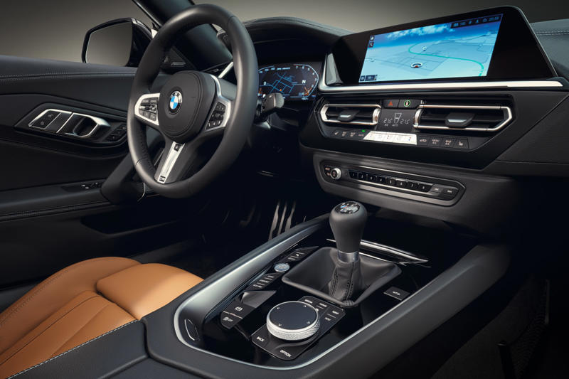 BMW isn't giving up on the manual transmission yet