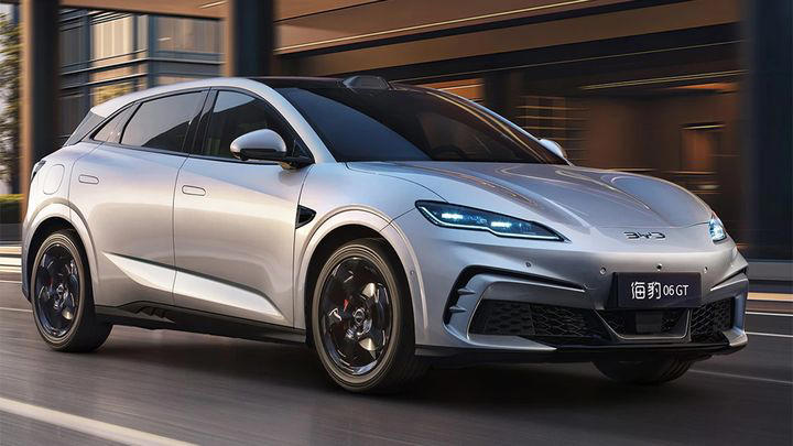 BYD lanza el Seal 06 GT con precio de susto desde China y Volkswagen ya sabe lo que viene tras el MG4 XPOWER