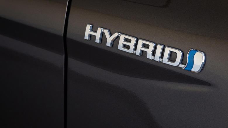 Consumer Reports says EV reliability is still a problem for these reasons