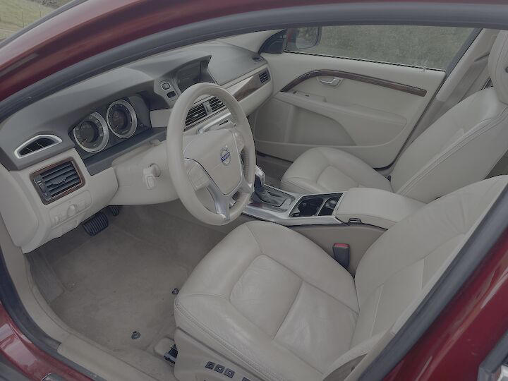 2013 Volvo XC70 for sale