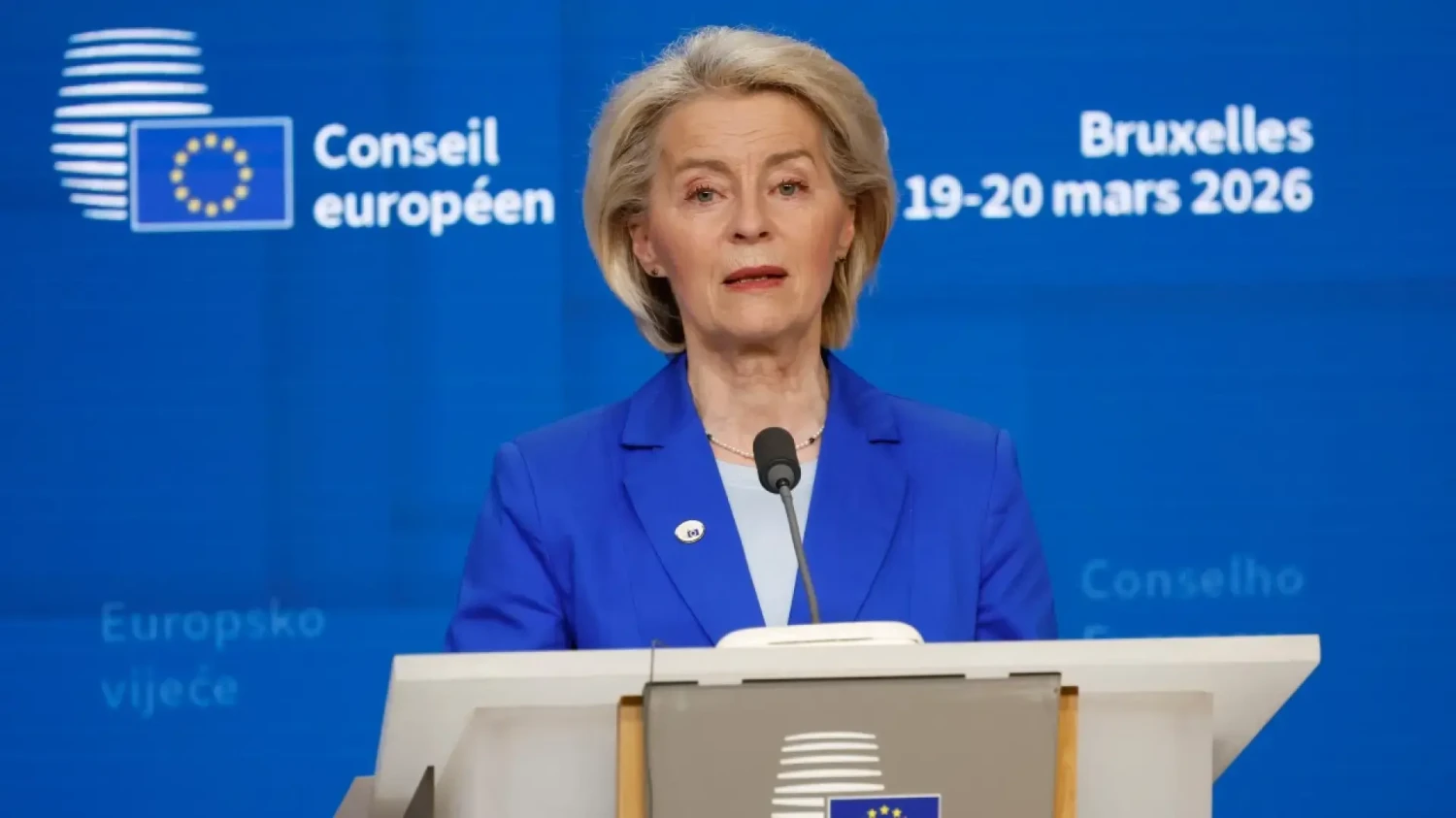 Bruselas avisa a España de que no puede reducir el IVA en los carburantes porque vulnera las normas europeas