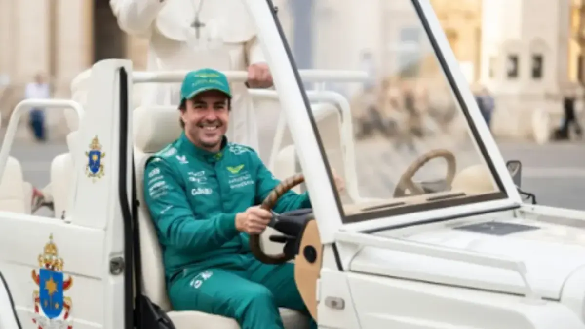 El día que el Vaticano se negó a que Fernando Alonso condujera el papamóvil