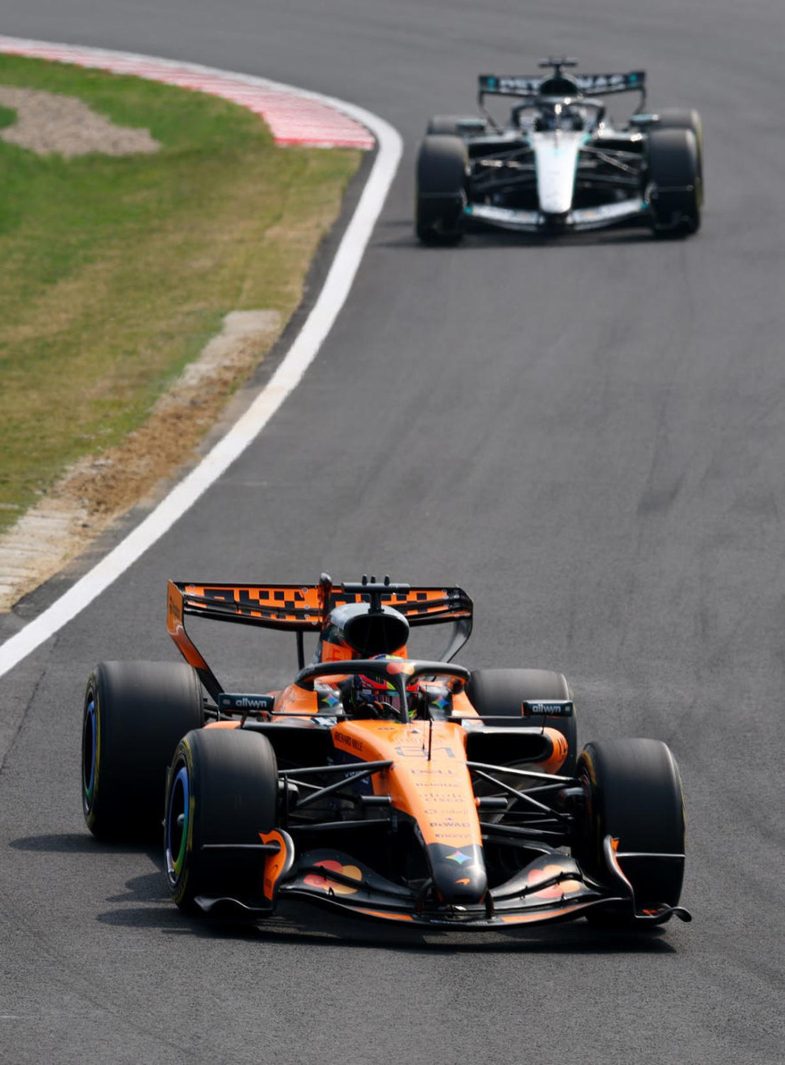 McLaren, Mercedes, Oscar Piastri señala donde McLaren pierde frente a Mercedes: “Pequeños detalles en todas partes”