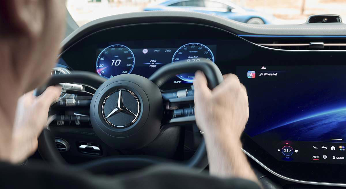 La dirección por cable llega a la producción en el Mercedes EQS