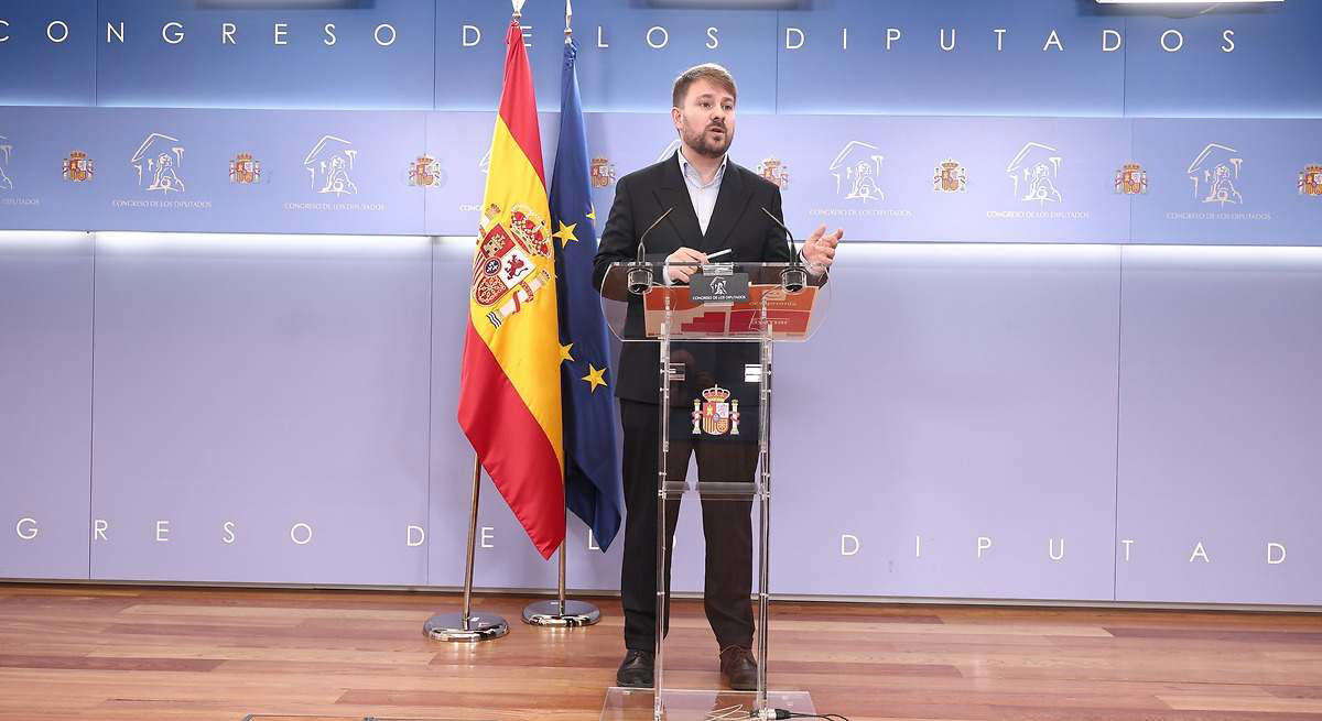 Sumar pide al Gobierno bajar la velocidad máxima en autopistas a 110 kilómetros por hora para reducir el consumo energético por el conflicto en Irán