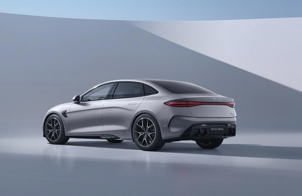 BYD SEAL 2026: la berlina eléctrica gana espacio y confort en su última versión