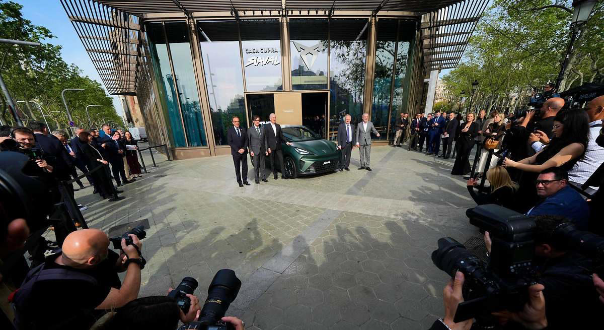 Seat lanza el Cupra Raval con el objetivo de vender 40.000 unidades este año