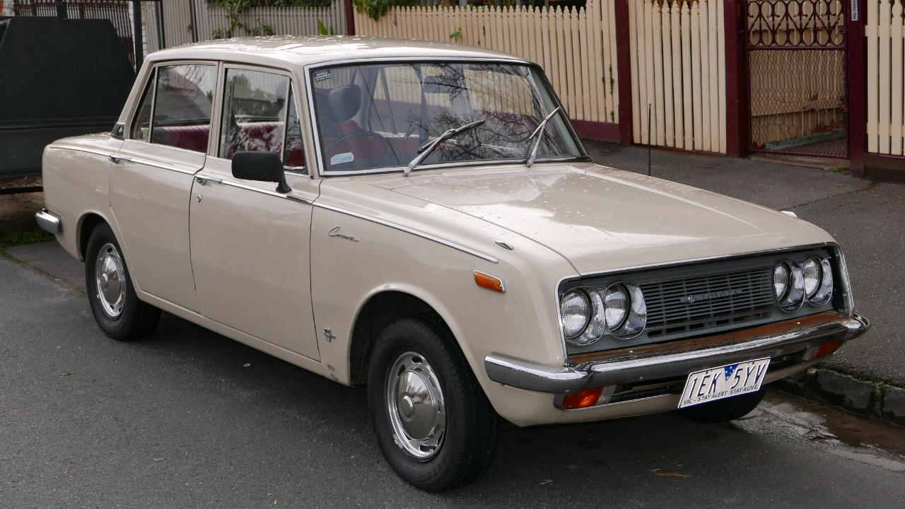 Toyota, Toyota Corona, Datsun, 1969 Toyota Corona vs 1969 Datsun 510 — one built a stronger reputation