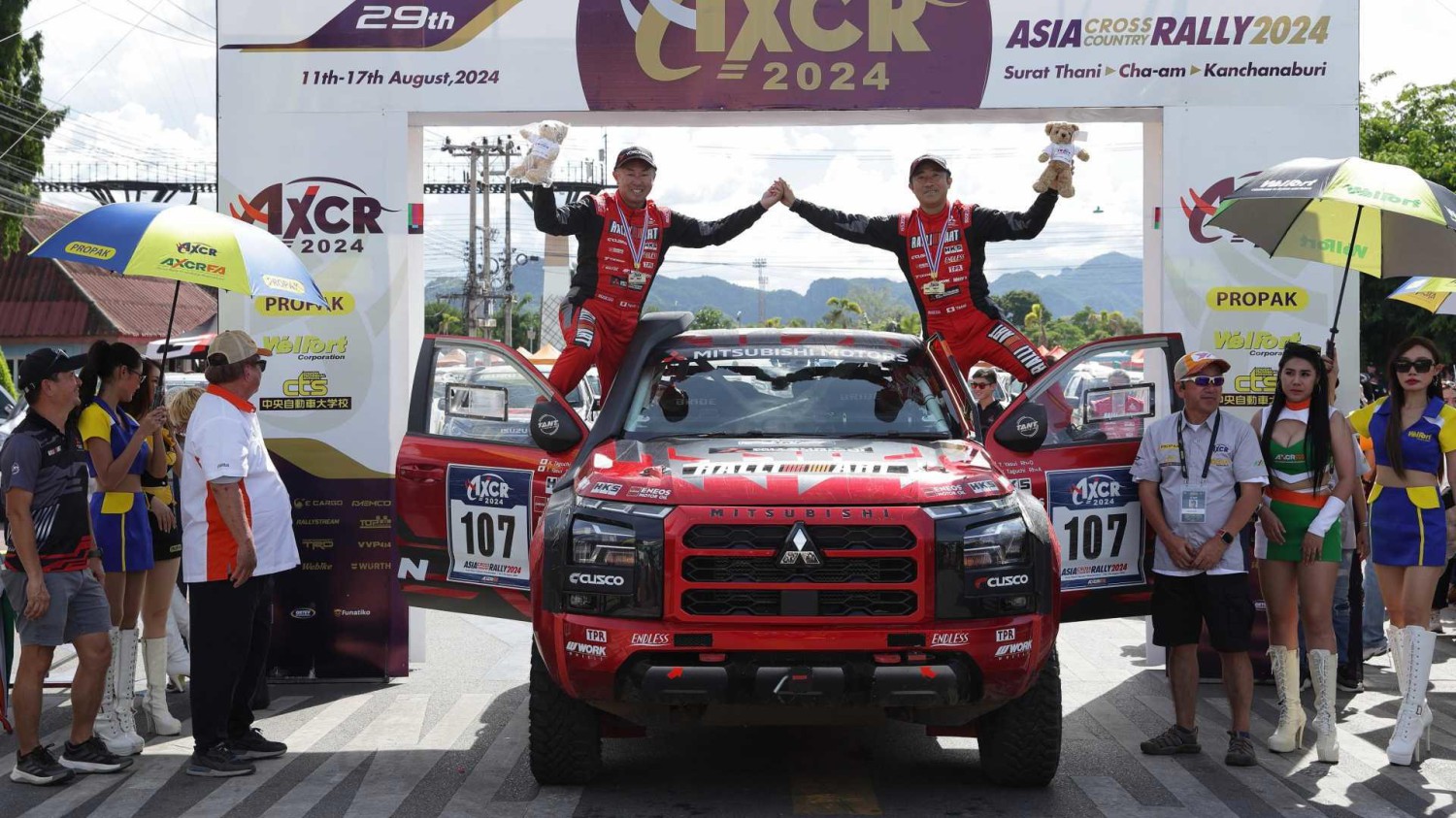 Another automaker wants a piece of Ford Raptor's off-road glory