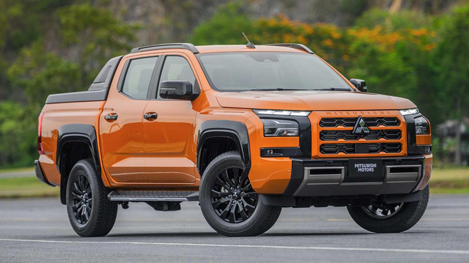 Another automaker wants a piece of Ford Raptor's off-road glory