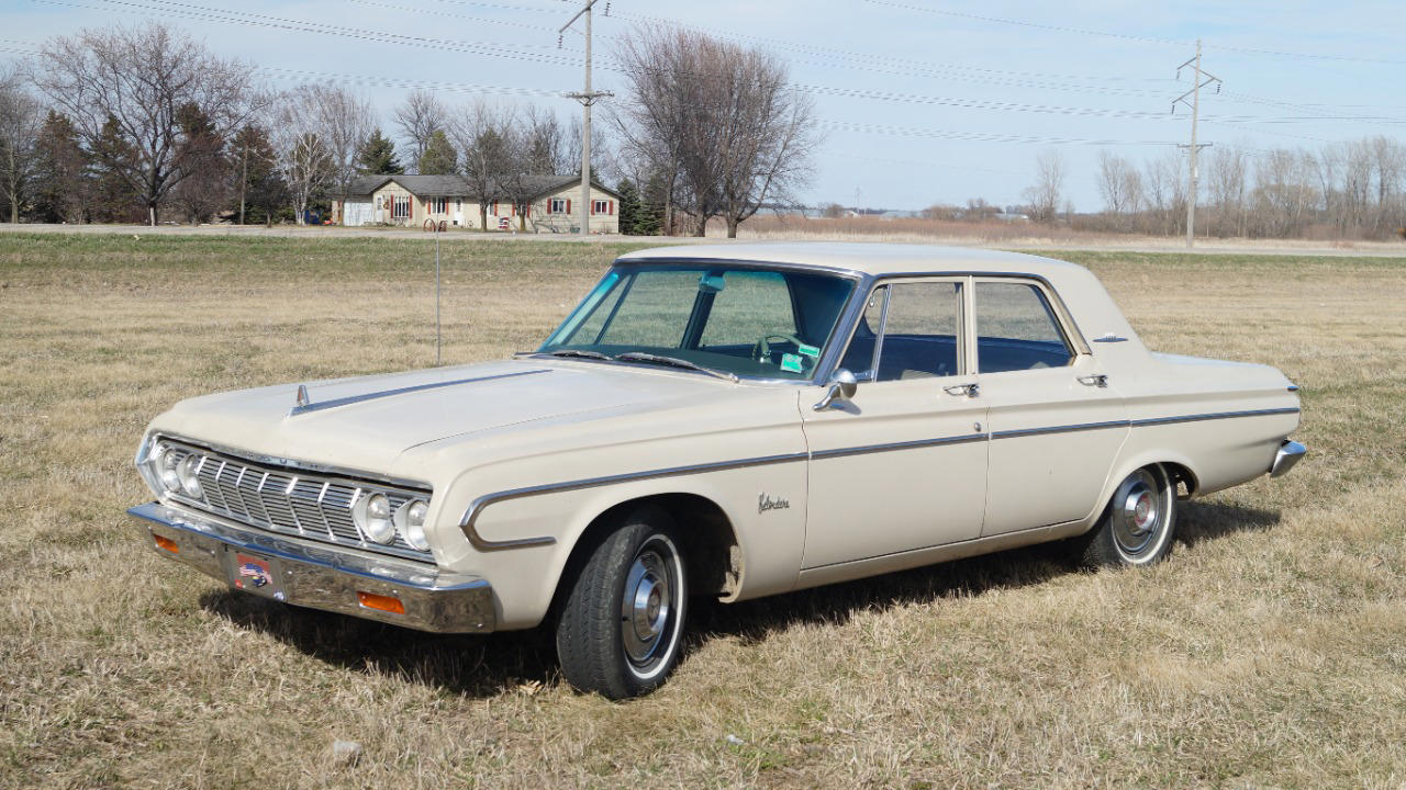 1964 Dodge 440 vs 1964 Plymouth Belvedere, one quietly outperformed expectations