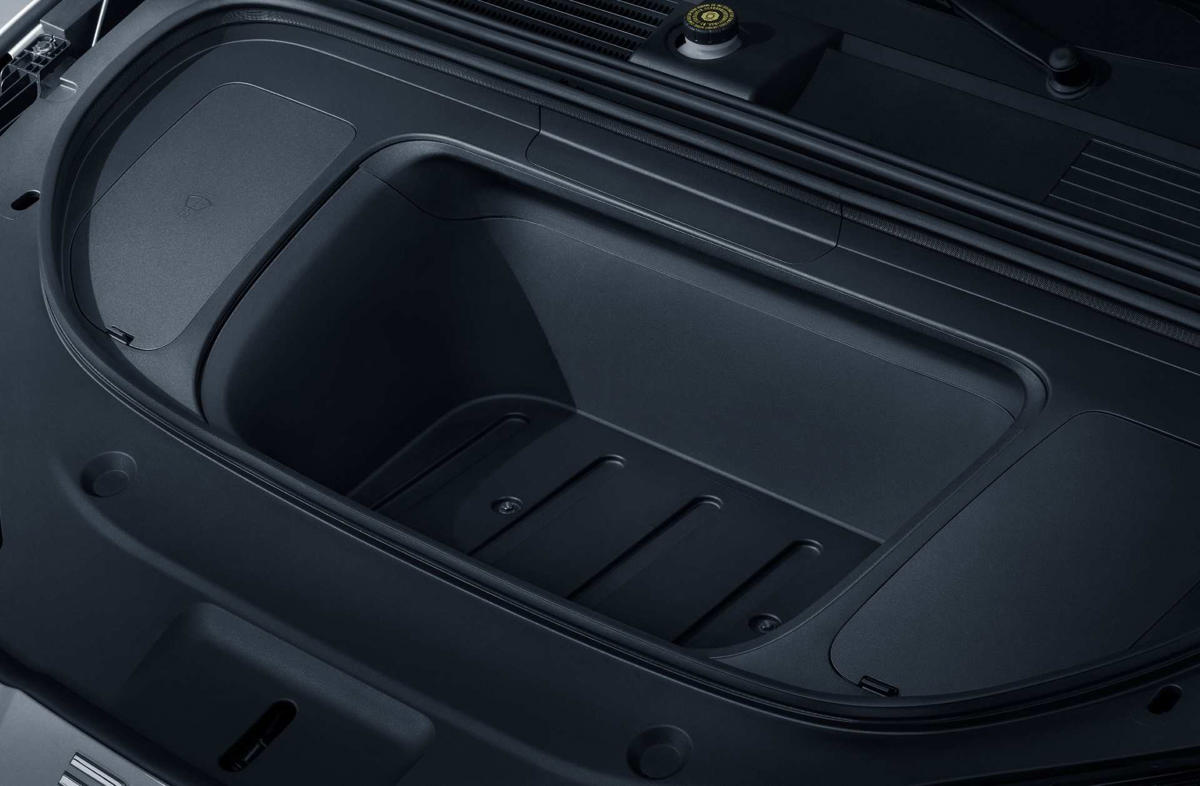 El BYD Seal sigue siendo la misma berlina eléctrica de hasta 530 CV, pero ahora tiene un 25% más de maletero