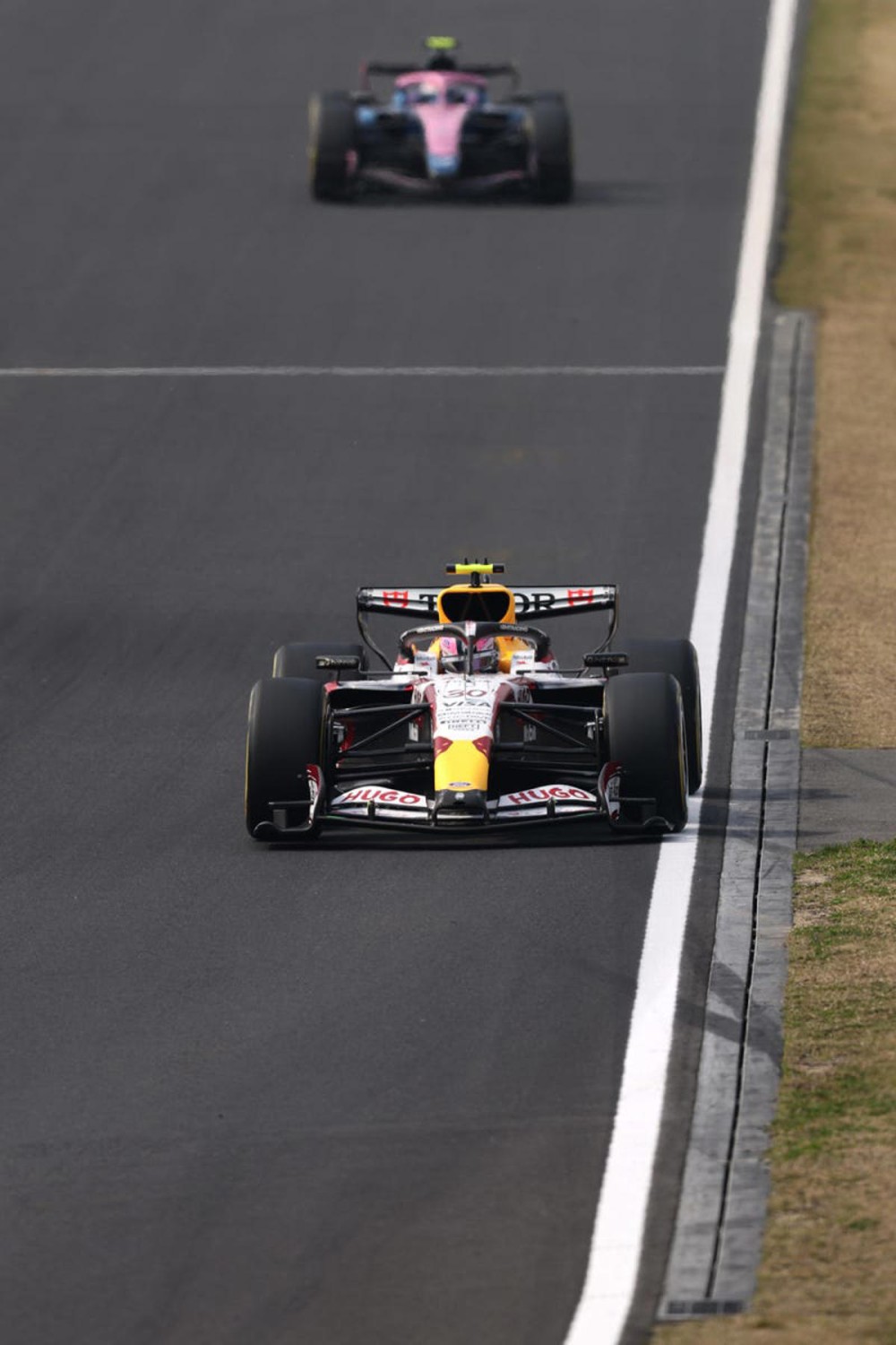 Liam Lawson, piloto de Visa Cash App Racing Bulls, critica el 2026: “Solo es gestión de batería”