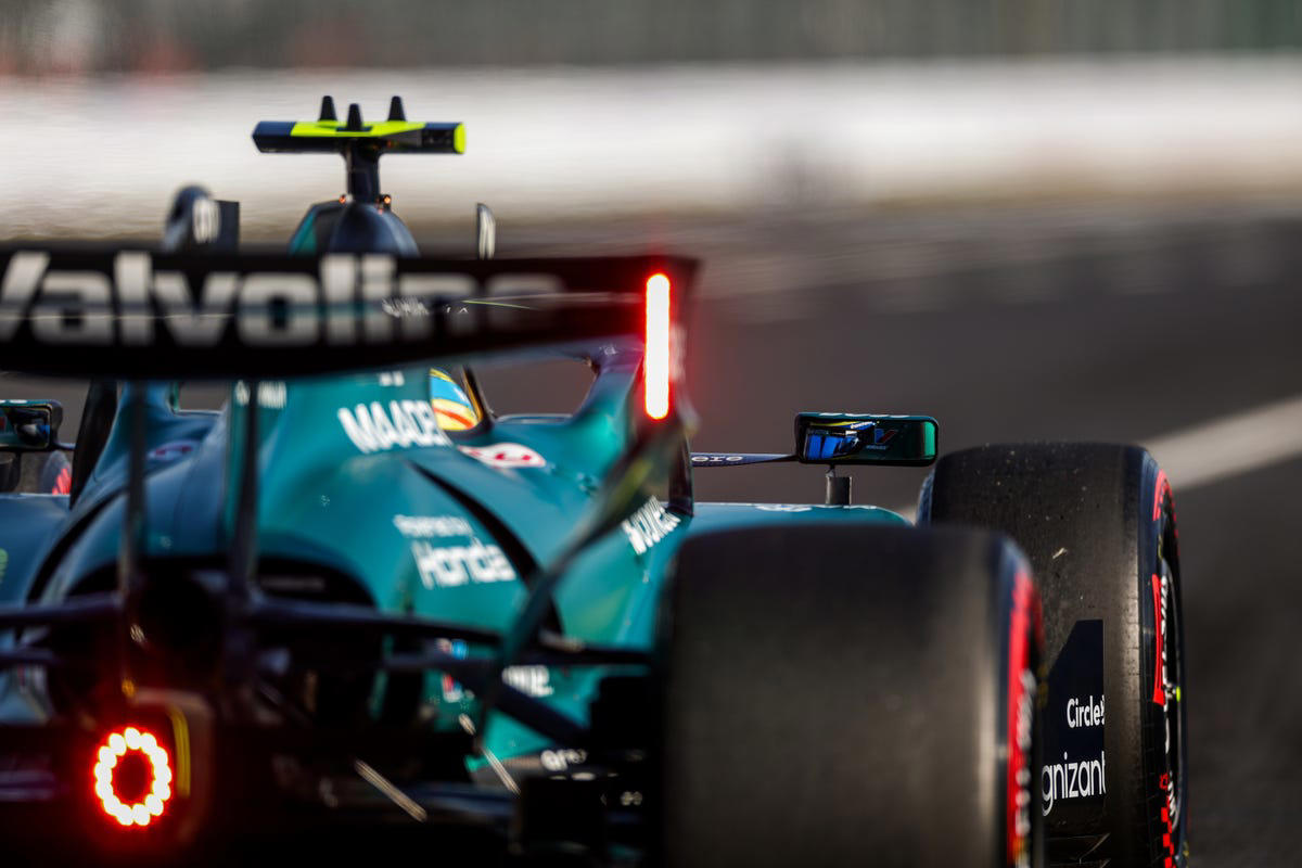 Pedro de la Rosa, sobre la posible retirada de Fernando Alonso de Aston Martin F1 en 2026: "No"