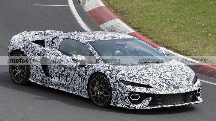 El Lamborghini Temerario Spyder ya rueda en Nürburgring y deja una gran duda sobre su motor. ¿Y si no es PHEV?