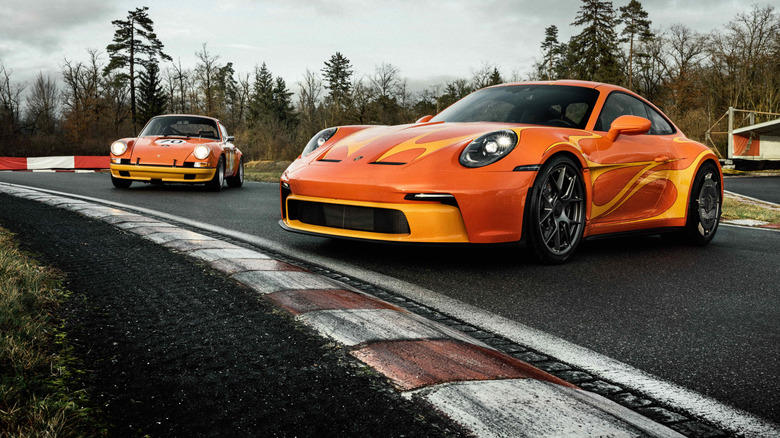 New Porsche patent reveals racing stripes when you switch into sport mode
