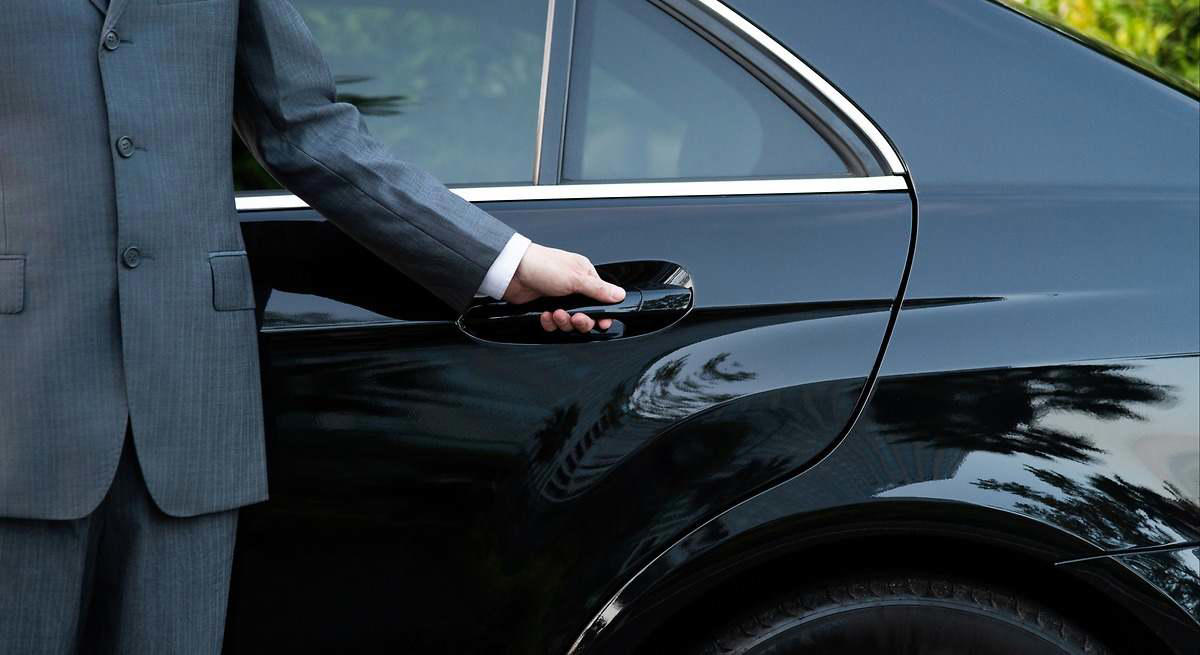 Expertos en motor aclaran si merece la pena comprar un coche premium de segunda mano