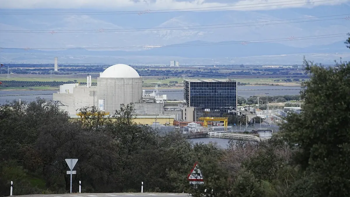 Mientras Sánchez se empeña en cerrar nuestras nucleares, Marruecos estudia implantarlas en su territorio