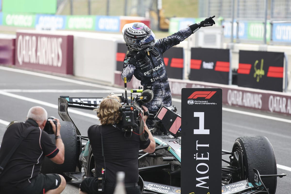 Un experto en F1 y el fichaje de Kimi Antonelli por Max Verstappen en Mercedes: "Toto Wolff se..."