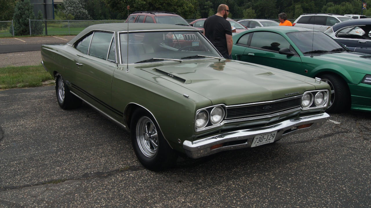 Plymouth, Plymouth’s 1968 GTX delivered refined muscle car performance with serious big-block power