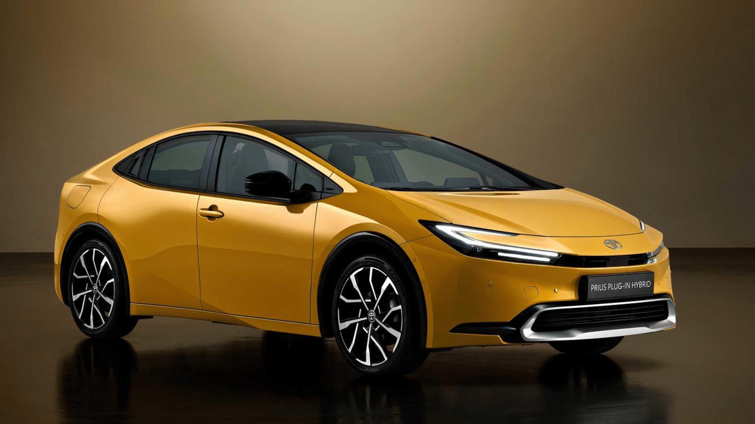 Hyundai's new sedan just put Toyota's legal team on alert