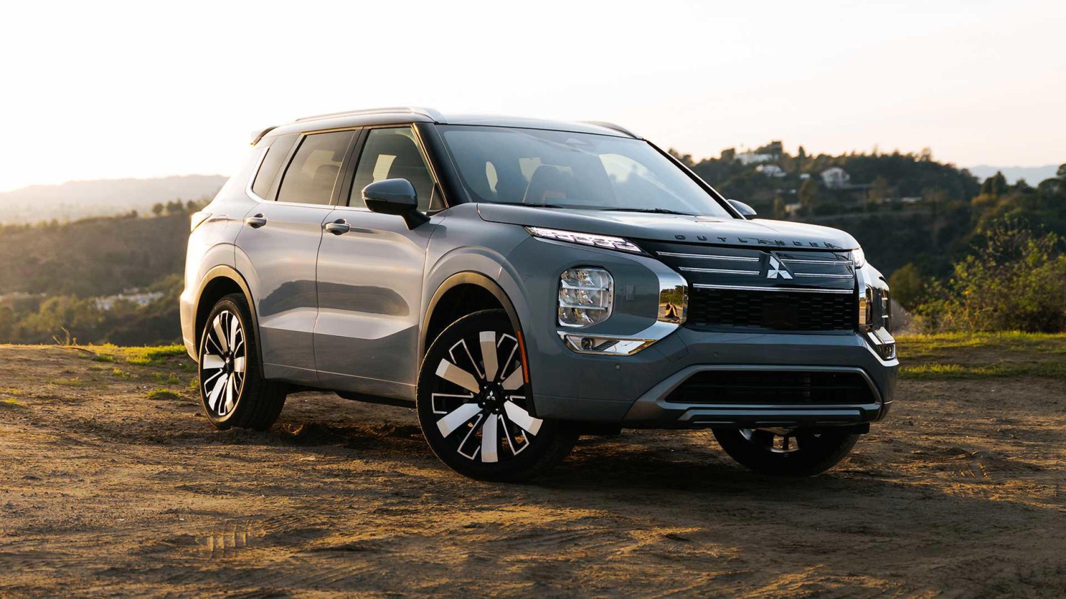 2026 Mitsubishi Outlander gets new mild-hybrid engine, $31,740 starting price