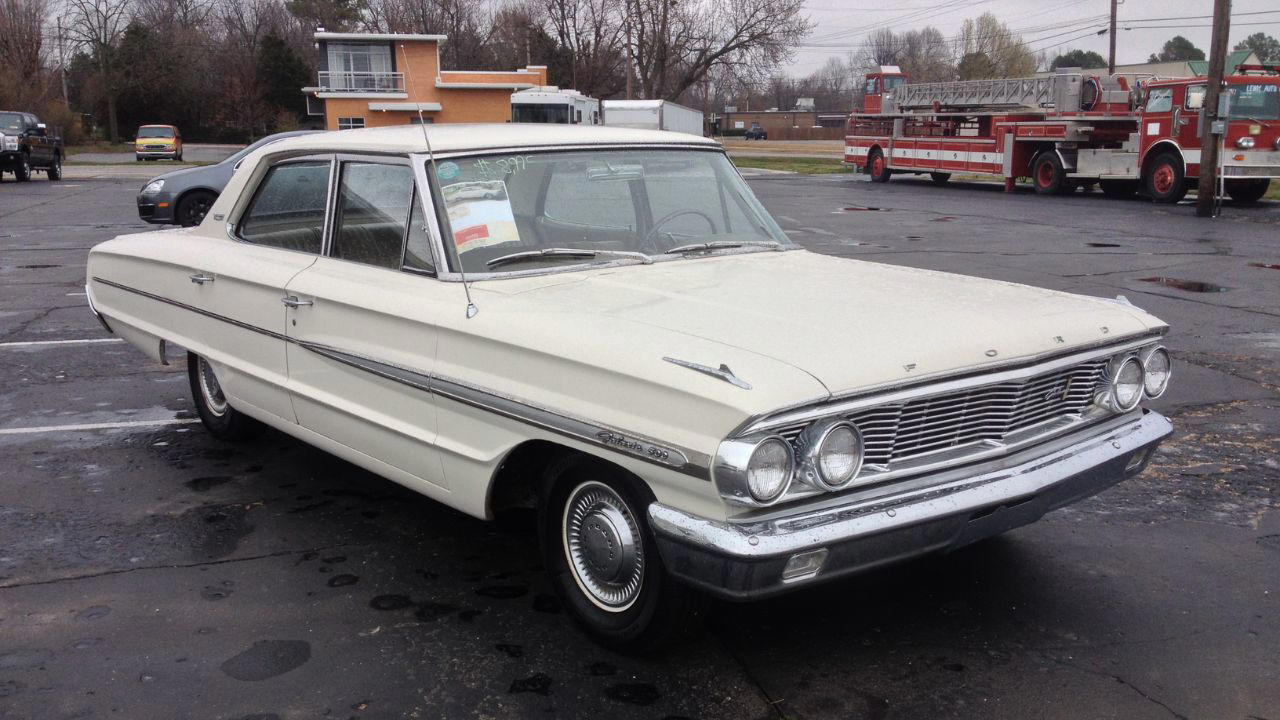 Ford, Ford’s 1964 Galaxie 500 with a 427 ran low 13s and shocked full-size car buyers