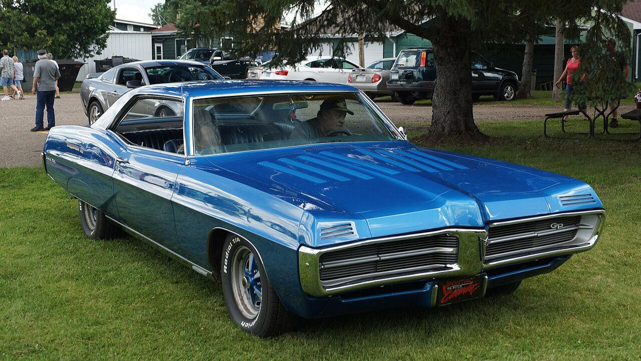 Pontiac’s 1967 Grand Prix with a 428 V8 reached 60 mph in under 7 seconds