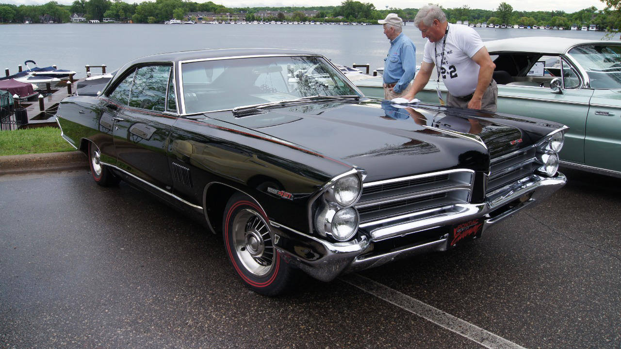 Pontiac’s 1965 Catalina 2+2 proved full-size cars could still deliver serious speed